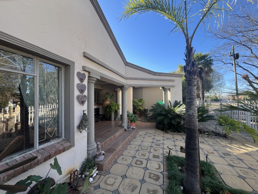 3 Bedroom Property for Sale in Riebeeckstad Free State